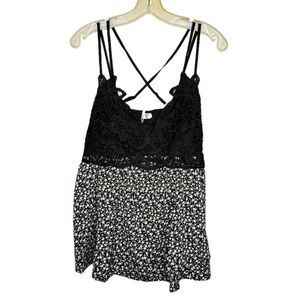 Feager Black Top nwt